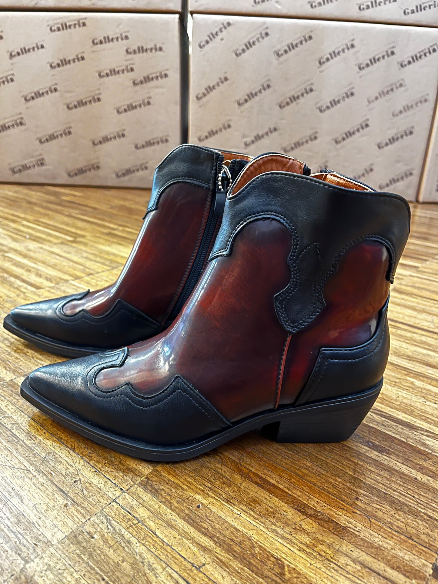 Texano Lolita - Galleria 77