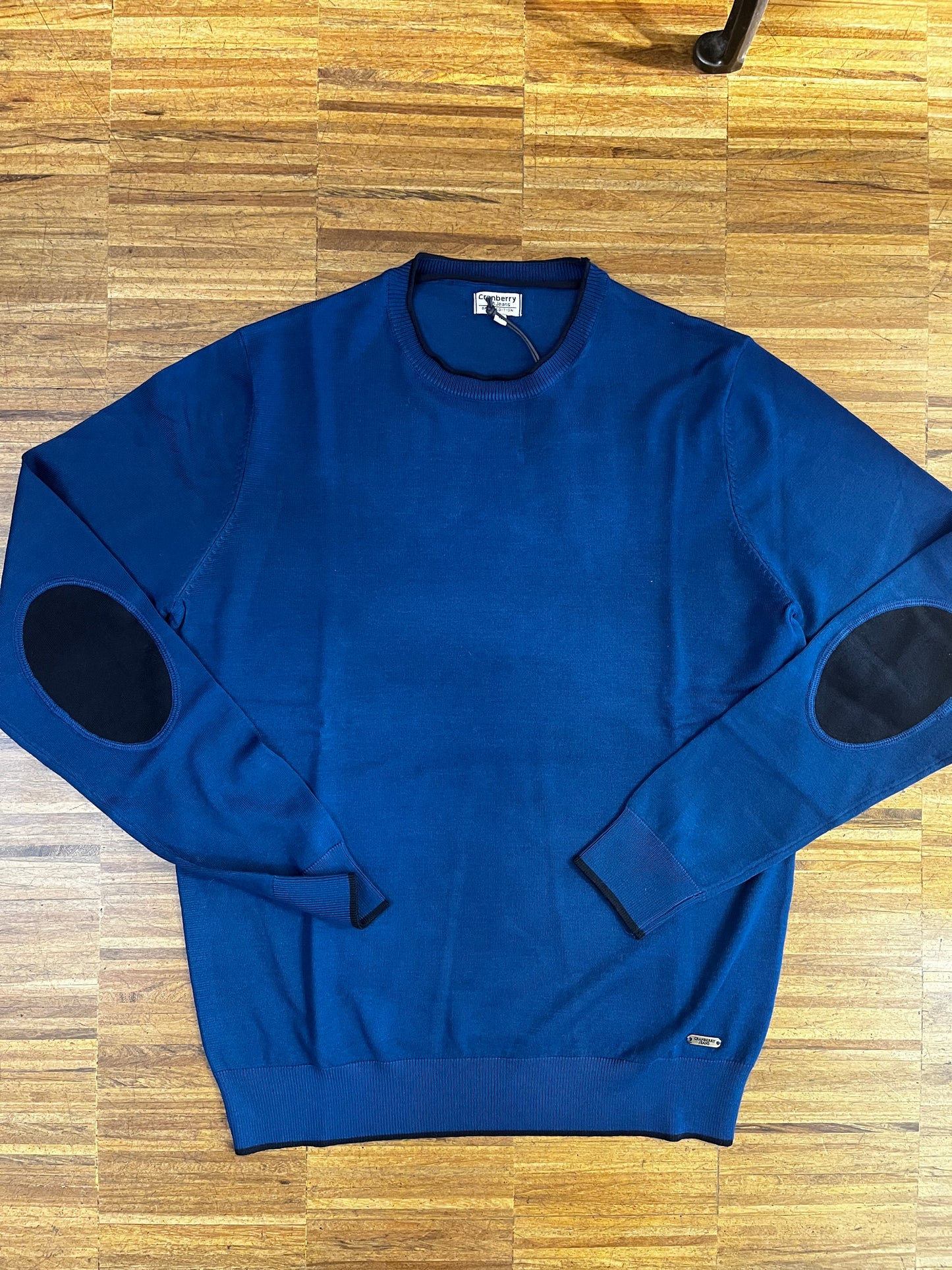 Cranberry- Viscose blend toppe