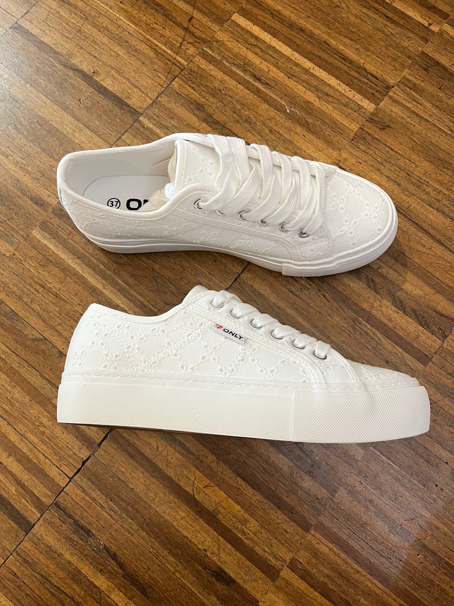 Only NOOMI PLATFORM SNEAKER