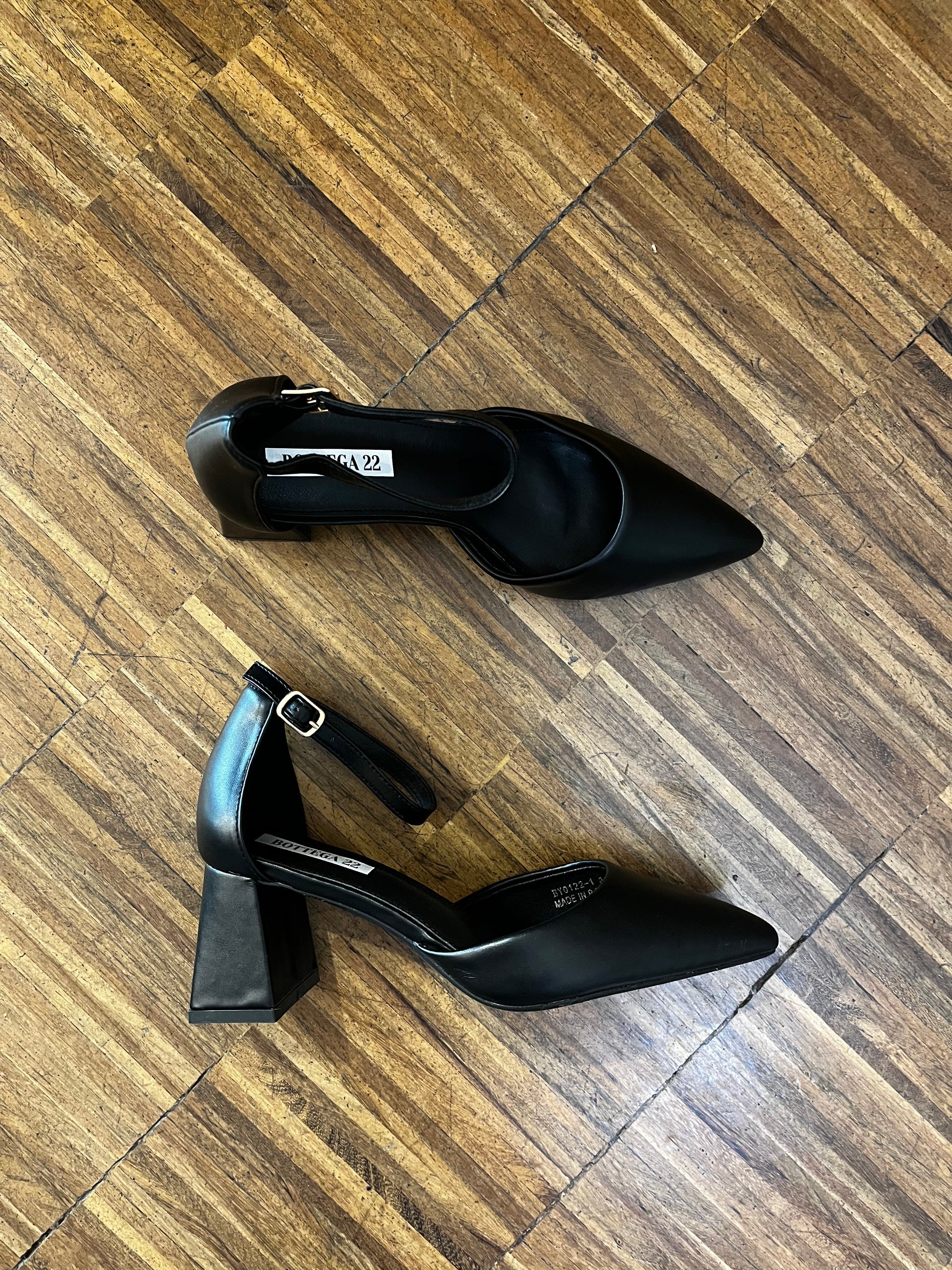 Scarpa Nelly - Galleria 77