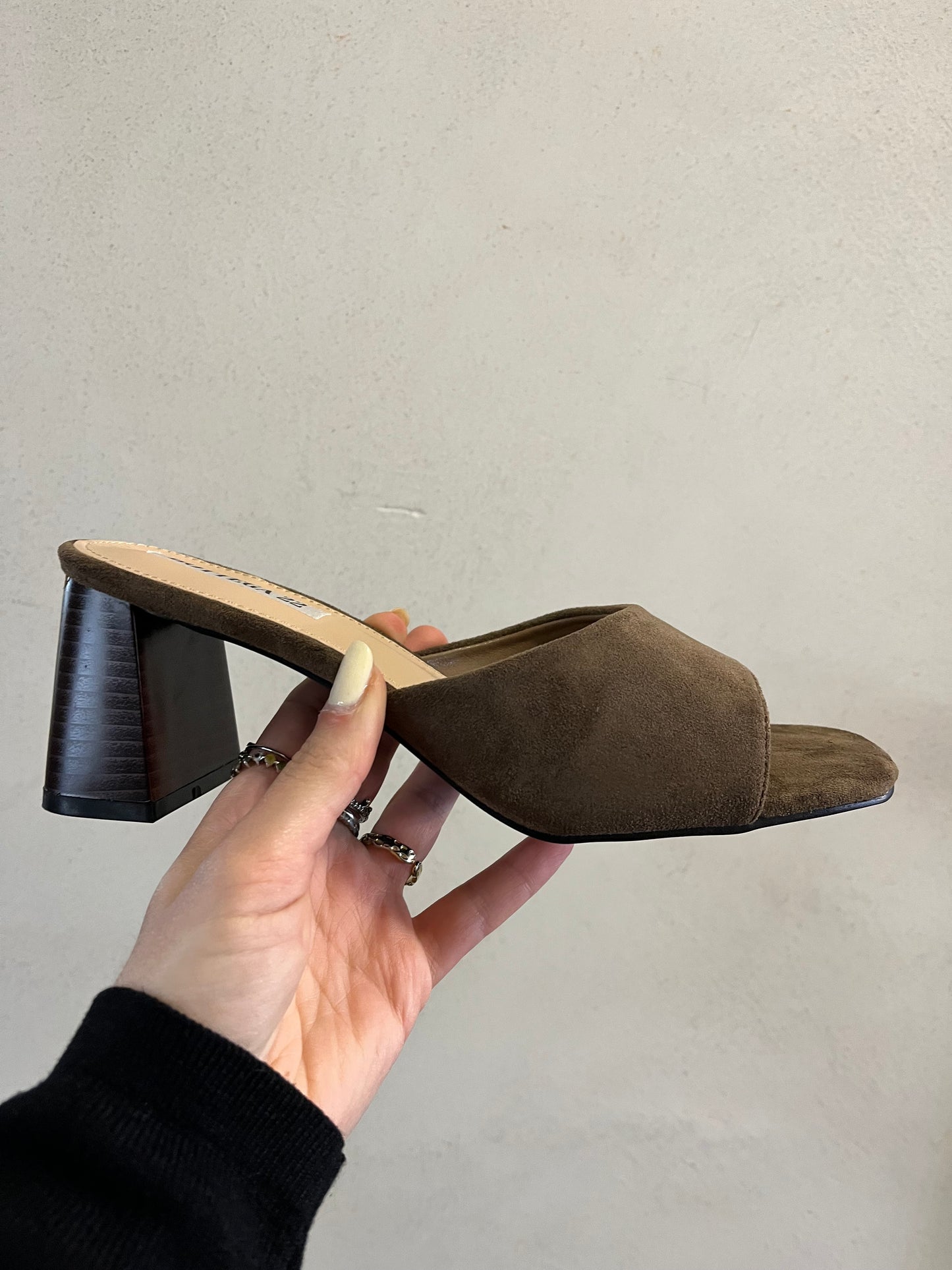 Mules Santorini - Galleria 77