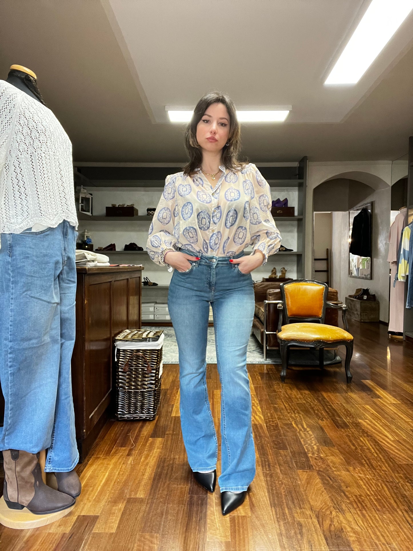 Only BLUSH flaired jeans