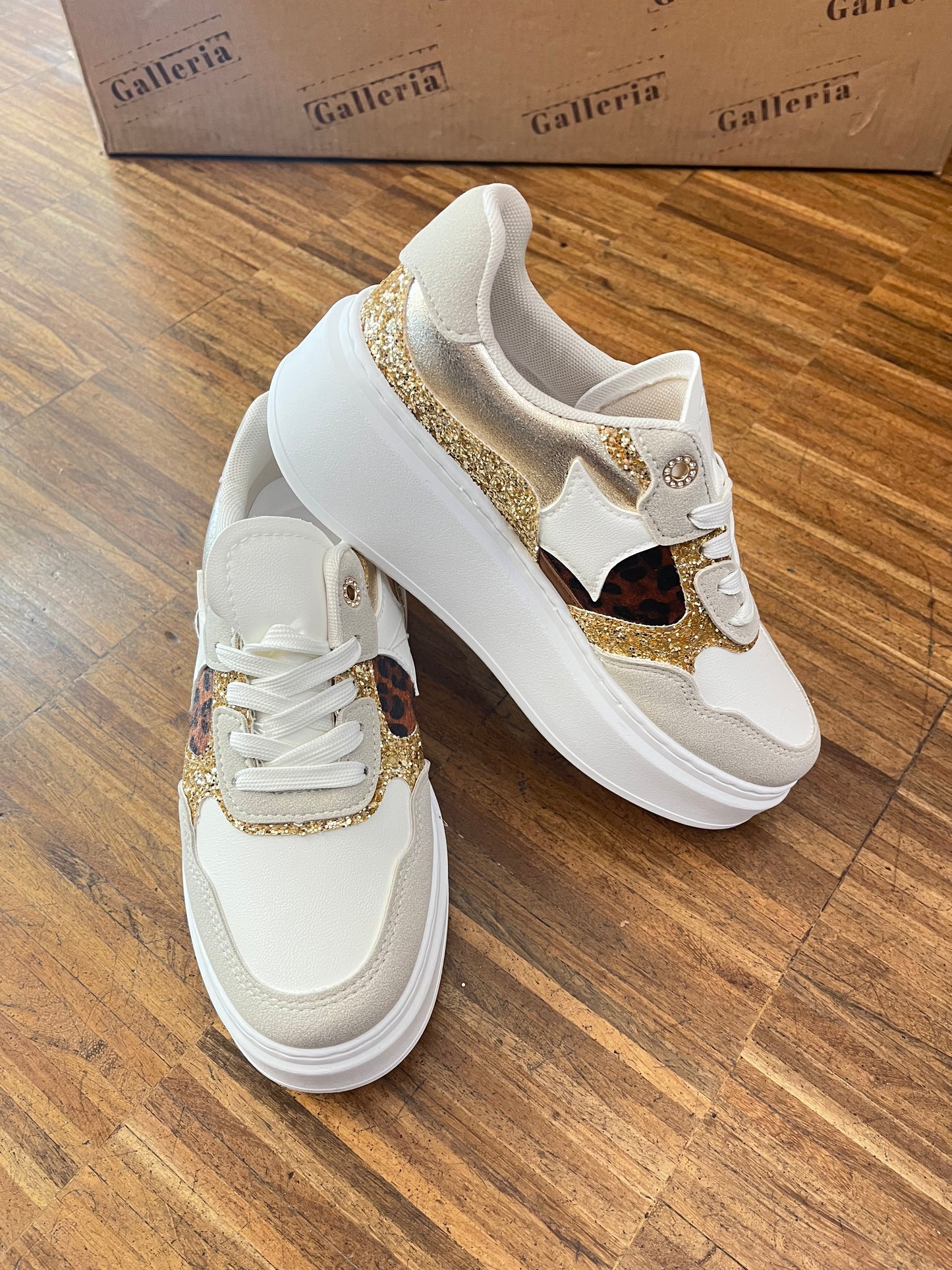 Sneakers Leo - Galleria 77